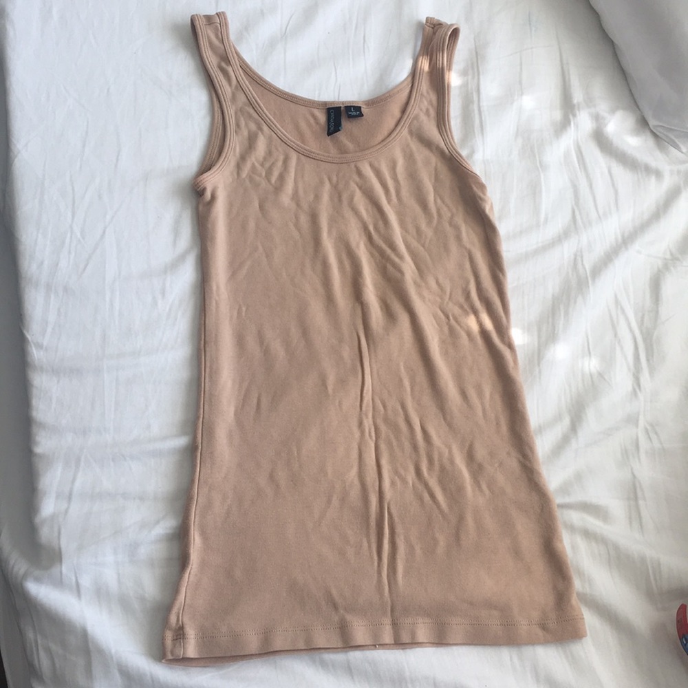 Basic nude tank top